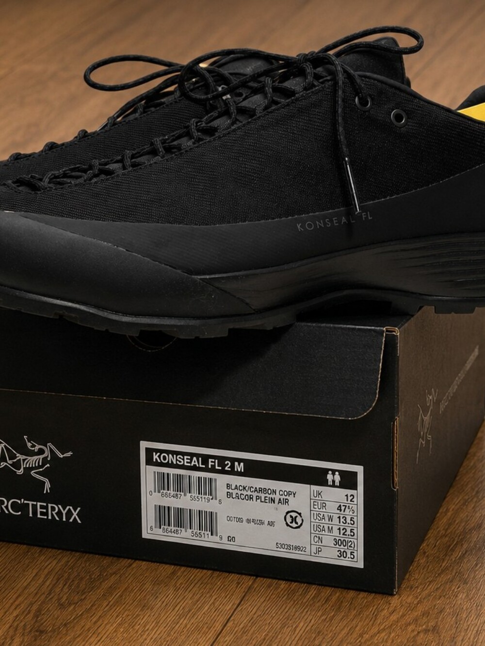 Arc'teryx Konseal FL 2 M Black with Yellow Heel Accent